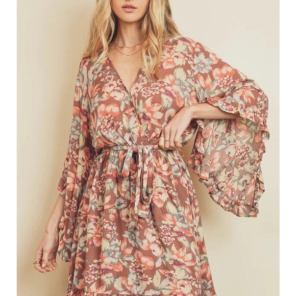 Dress Forum Botanical Kimono Dress - Picture 2 of 3